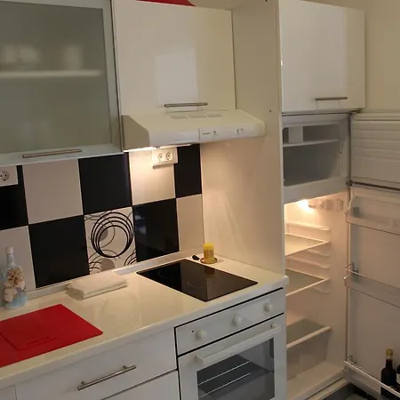 Apartament L'una Apartman *