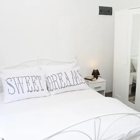 Apartman Apartament L'una Zára