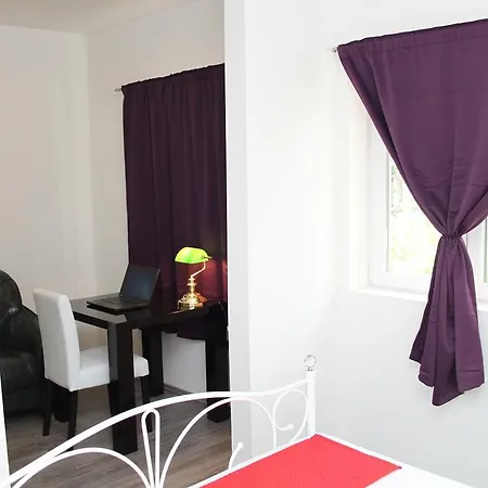 Apartament L'una Apartman