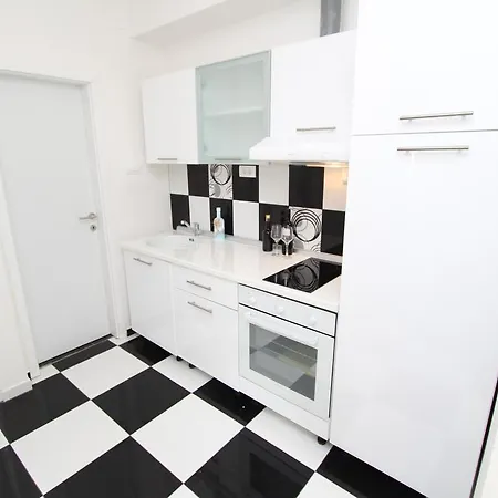 Apartman Apartament L'una